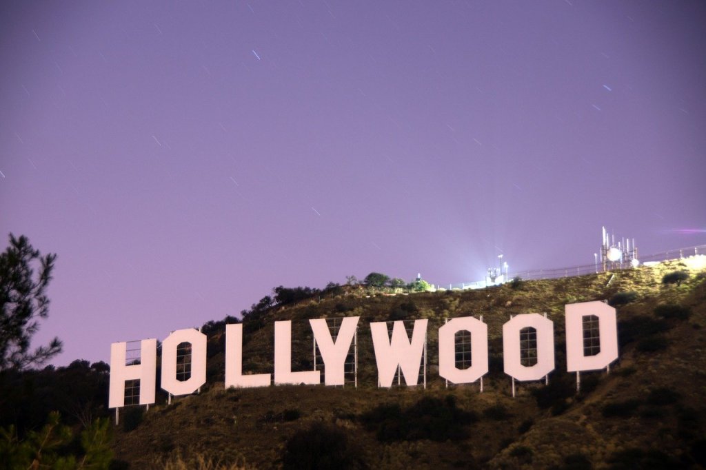 Photo du panneau d'Hollywood, par provangardt, sur Pixabay / https://pixabay.com/fr/photos/hollywood-los-angeles-californie-185245/
